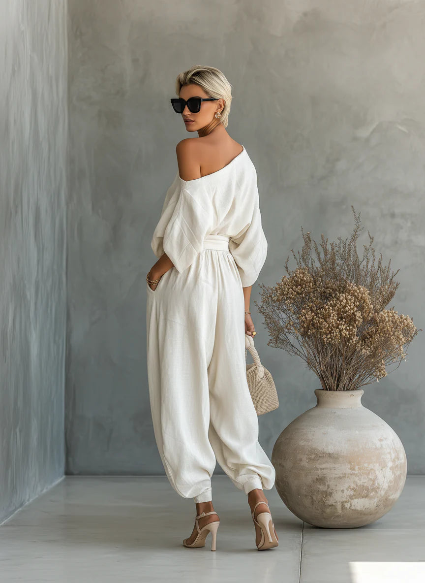 Lisa | Top suave con hombros descubiertos y pantalones tapered