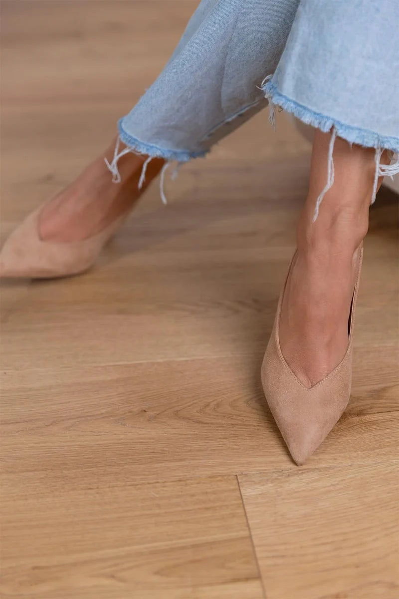 Malena | Tacones bajos color beige